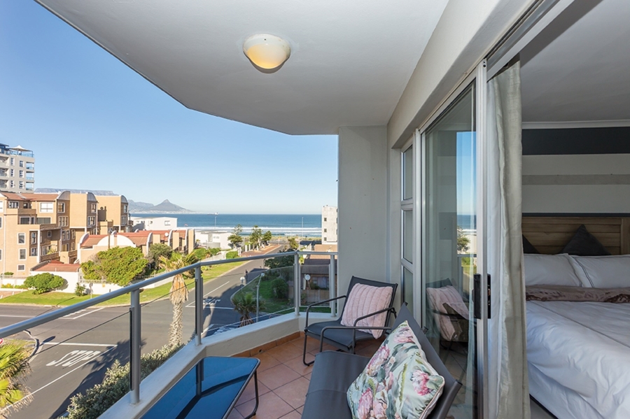 2 Bedroom Property for Sale in Bloubergstrand Western Cape
